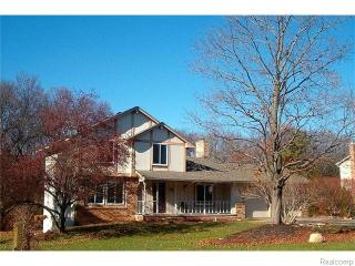 5200 Washakie Trl, Brighton Twp, MI 48116-7719