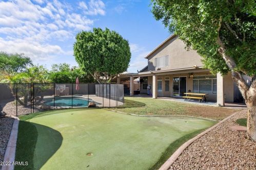 5021 Ivanhoe St, Chandler AZ 85226-2078 exterior