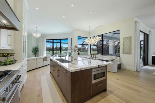 172 Cheshire Way, Naples FL 34110-4413 exterior