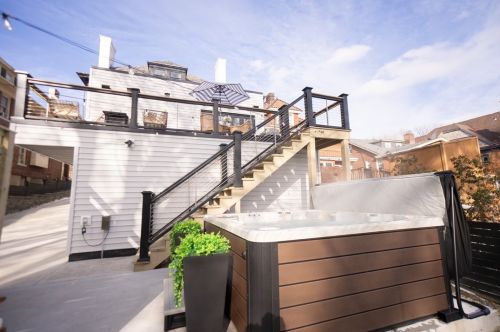 5532 Forbes Ave, Pittsburgh PA  15217-1126 exterior