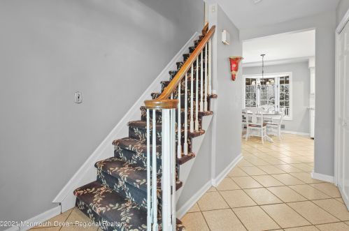 14 Burdge Dr, Middletown NJ 07748-1860 exterior