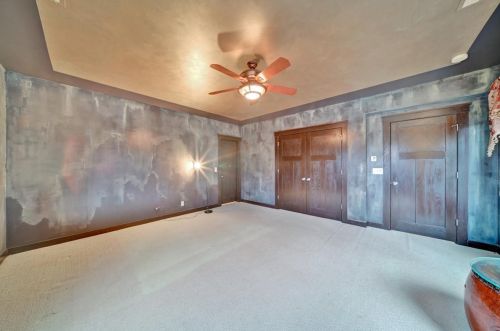 7611 Oakridge Ct, Bull Valley IL 60012-1600 exterior