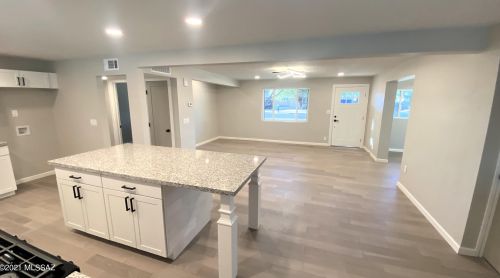 5754 18th St, Tucson AZ  85711-5106 exterior