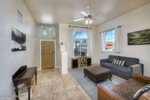 6580 Calle Sin Nombre, Tucson AZ  85718-2078 exterior