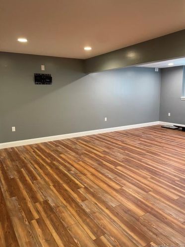 1 Upper Downs Dr, Killingly CT 06239-3220 exterior