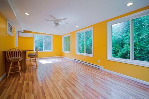 81 Rte 80, Deep River CT 06419-1429 exterior