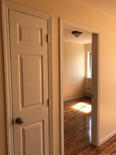 2025 Daly Ave, Bronx NY 10460-2834 exterior