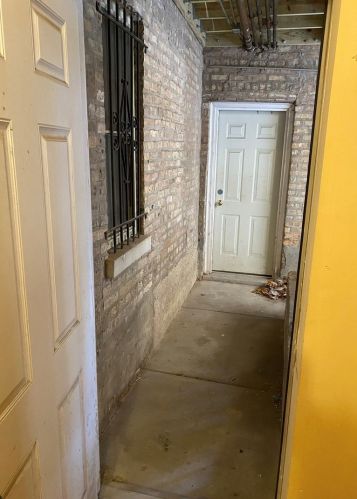 4155 Bernard St, Chicago IL  60618-2205 exterior