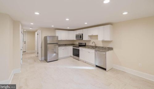 1004 11th St, Washington DC  20002-3704 exterior