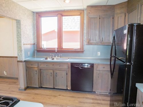 6 Travis St, Grand Rapids MI 49505-4637 exterior