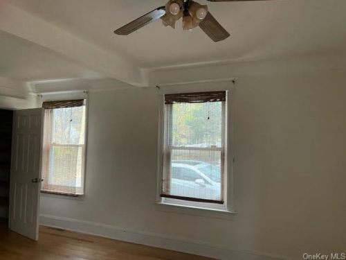 179 Rdg Rd, Valley Cottage NY 10989-2353 exterior