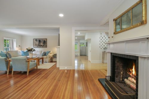 88 Kings Hwy, Westport CT 06880-2422 exterior