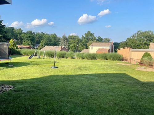 209 Holly Hill Dr, Pittsburgh, PA 15237-2738