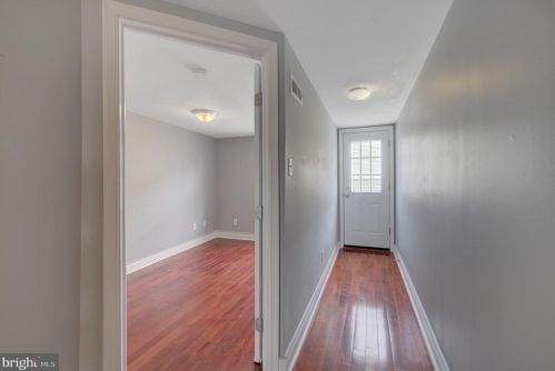 1323 17 St, Philadelphia PA 19121-5041 exterior