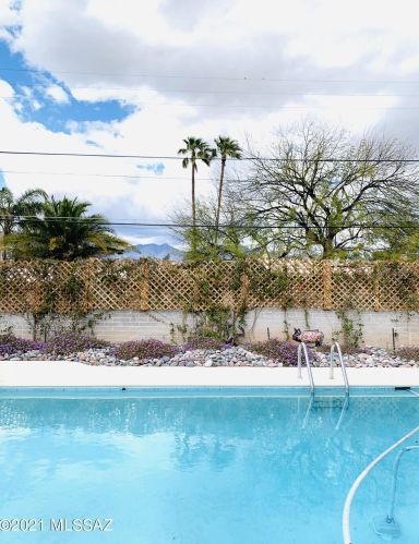 5713 8 St, Tucson AZ 85719-5308 exterior