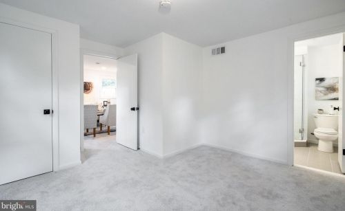 8705 Old Mount Vernon Rd, Alexandria VA  22309-2013 exterior