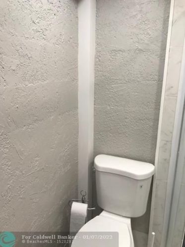 161 Serenata Ct, Fort Pierce FL  34983-2136 exterior