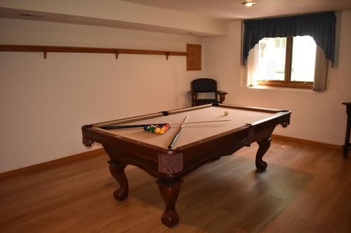 4226 Redbush Dr, Wyoming MI exterior