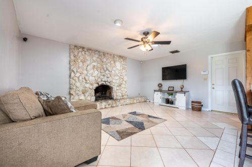 6003 Spruce Dr, Fort Pierce FL exterior