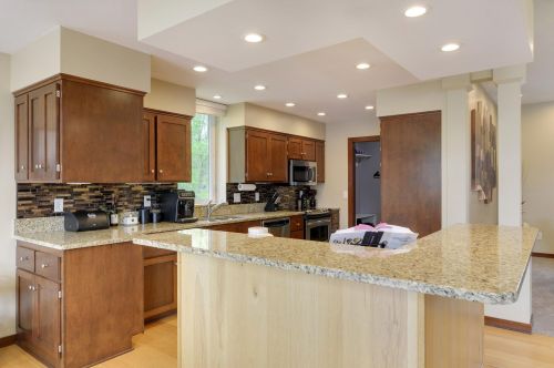 2083 Division St, Saint Paul MN  55109-4147 exterior