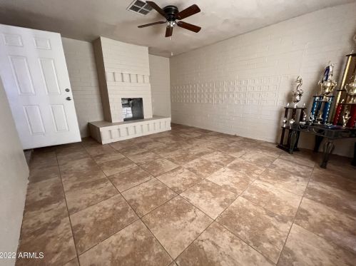 5307 Camelback Rd, Phoenix AZ 85033-1534 exterior