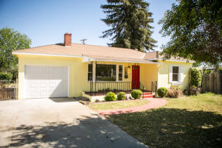 2112 Bedford Way, Bakersfield CA  93308-1703 exterior