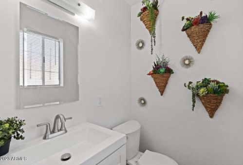 2626 Campbell Ave, Phoenix AZ  85017-3743 exterior