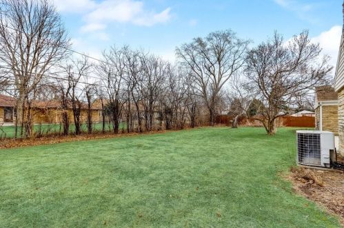 3160 Menomonee Riv Pkwy, Milwaukee WI 53222-3371 exterior