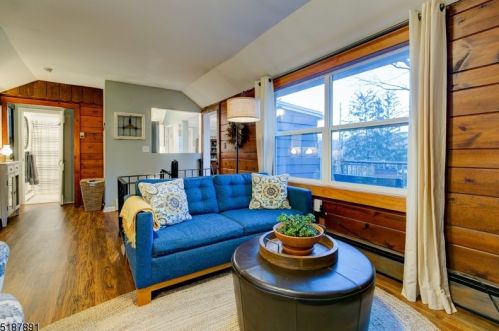 56 Glenside Trl, Sparta NJ  07871-1244 exterior