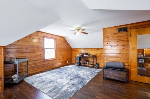 1302 Tripoli Ave, Milwaukee WI 53207-4030 exterior