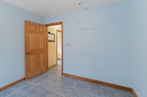 331 Queen St, Concord NH 03303-1118 exterior