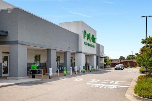 1716 Barfield Run, Atlanta GA  30318-2779 exterior