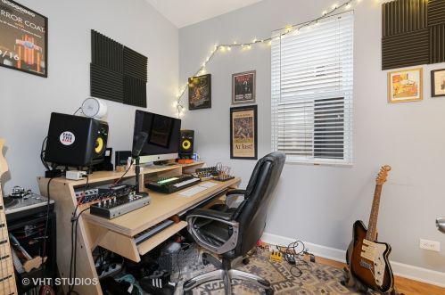 3420 Claremont Ave, Chicago IL 60608-6014 exterior