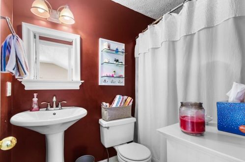 4070 Chattahoochee Trce, Duluth GA 30097-7606 exterior