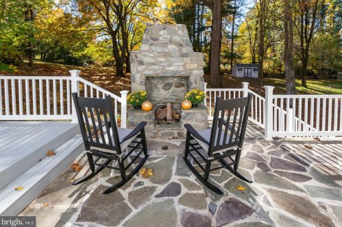 61 Chapel Hl Rd, Media PA 19063-4311 exterior