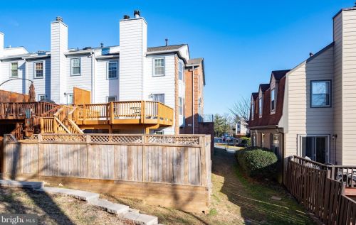 7312 Mallory Cir, Alexandria VA 22315-4704 exterior