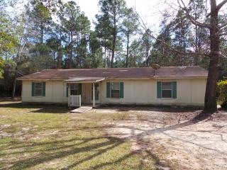 7535 Airport Rd, Milton FL  32583-3081 exterior