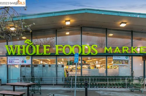 2020 Blake St, Berkeley CA 94704-2604 exterior