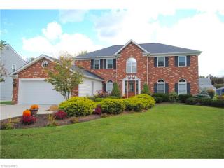 1879 Hunters Point Ln, Cleveland OH  44145-3651 exterior