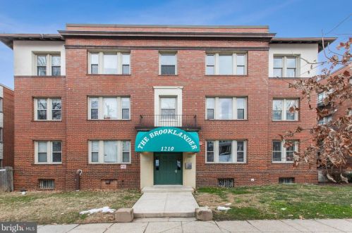 1210 Perry St, Washington, DC 20017-2548