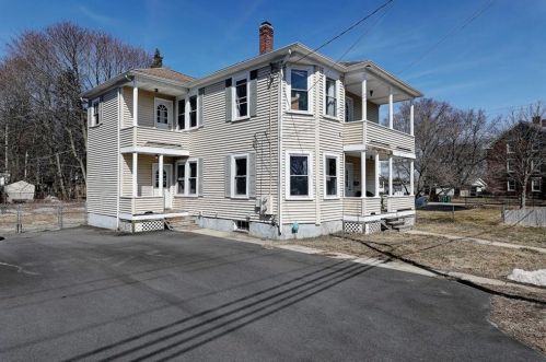 141 Farm St, Woonsocket RI 02895-1107 exterior