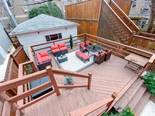 2743 Greenview Ave, Chicago IL 60657-4007 exterior