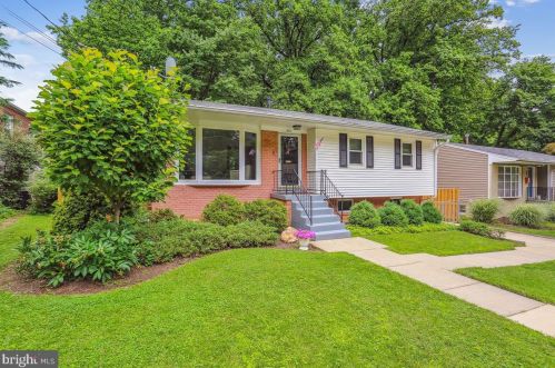 218 Forest Ave, Rockville, MD 20850-1820