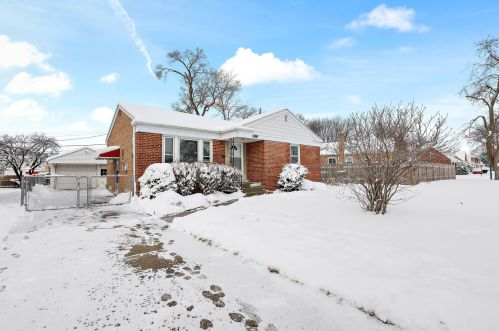 5744 Oketo Ave, Chicago, IL 60631-3048