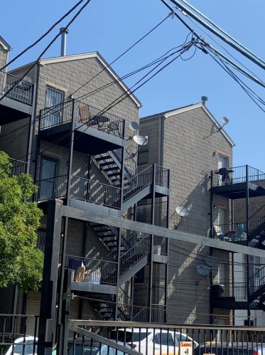 2453 Harrison St, Chicago IL  60612-4090 exterior