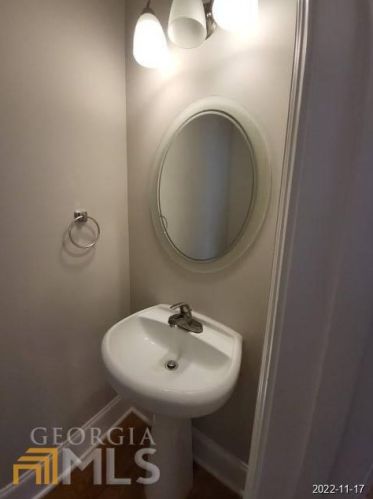 898 Capitol Vw Ave, Atlanta GA 30318-8357 exterior