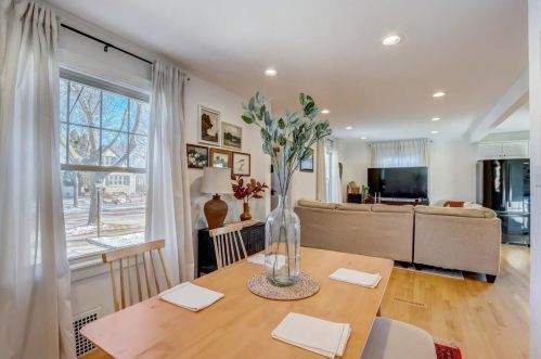 4237 Burrell St, Milwaukee WI  53207-5003 exterior