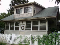 2015 Commonwealth Ave, Newton, MA 02466-2003