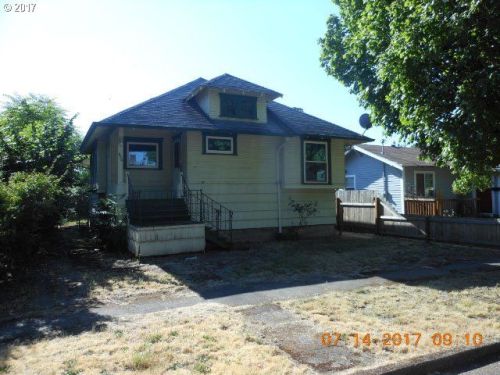 620 18 St, Salem OR  97301-8879 exterior