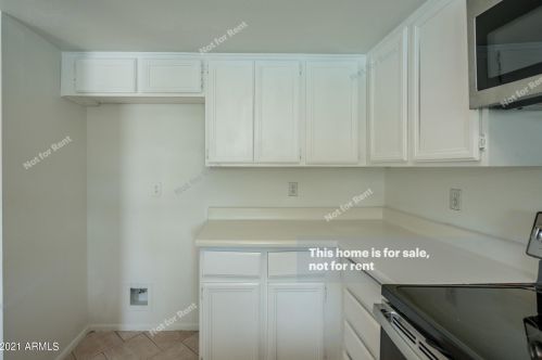 8813 Coolidge St, Phoenix AZ 85016-4612 exterior